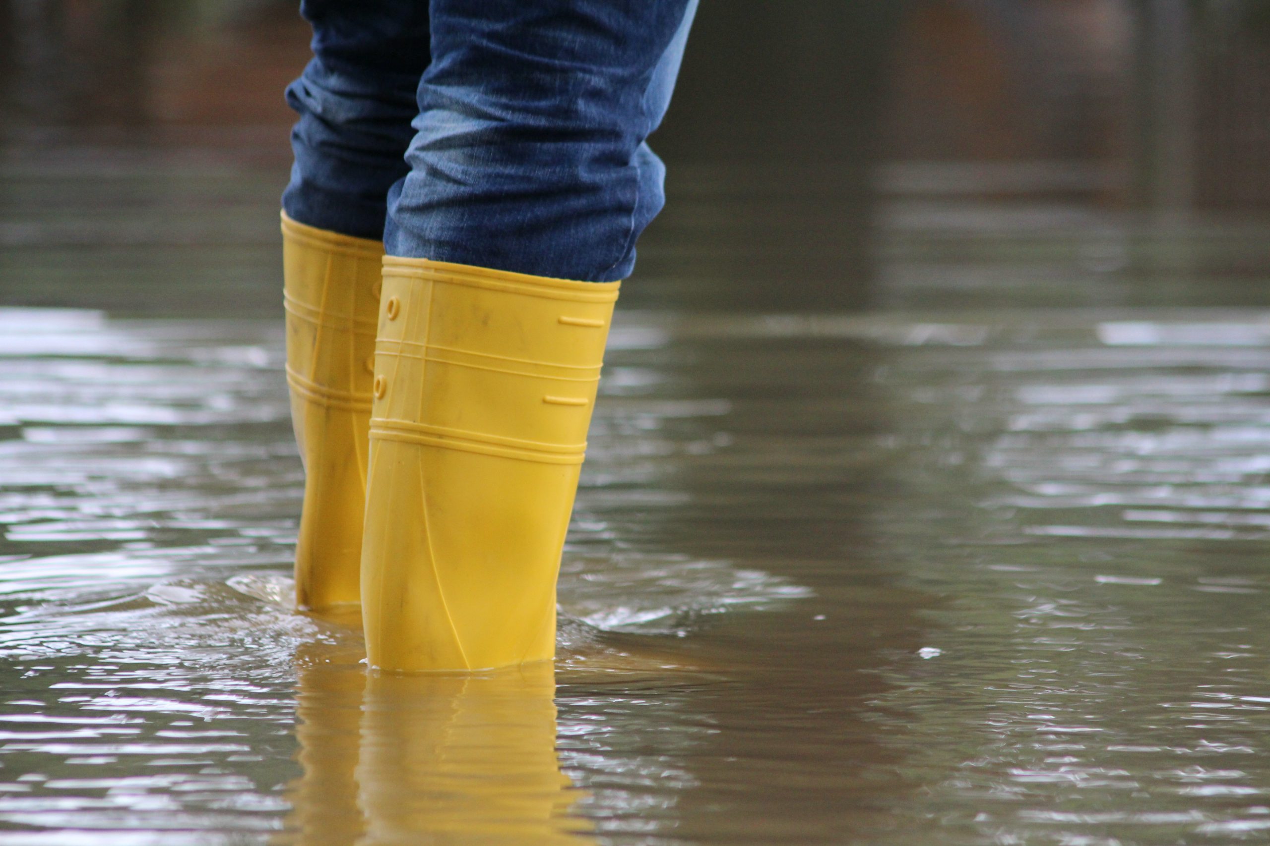 Stiefel im Hochwasser